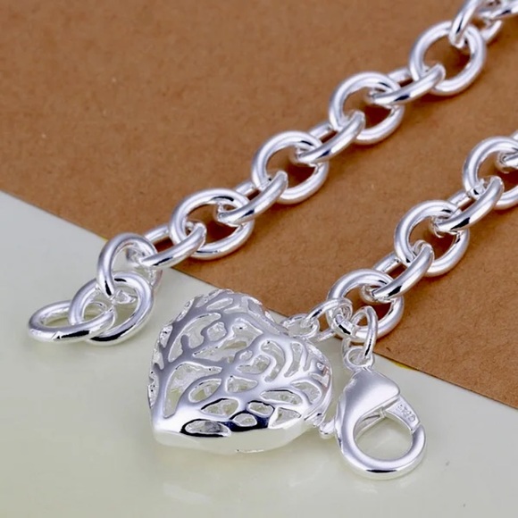 🌟 Sterling Silver Heart Pendant Chunky Bracelet - Picture 3 of 4